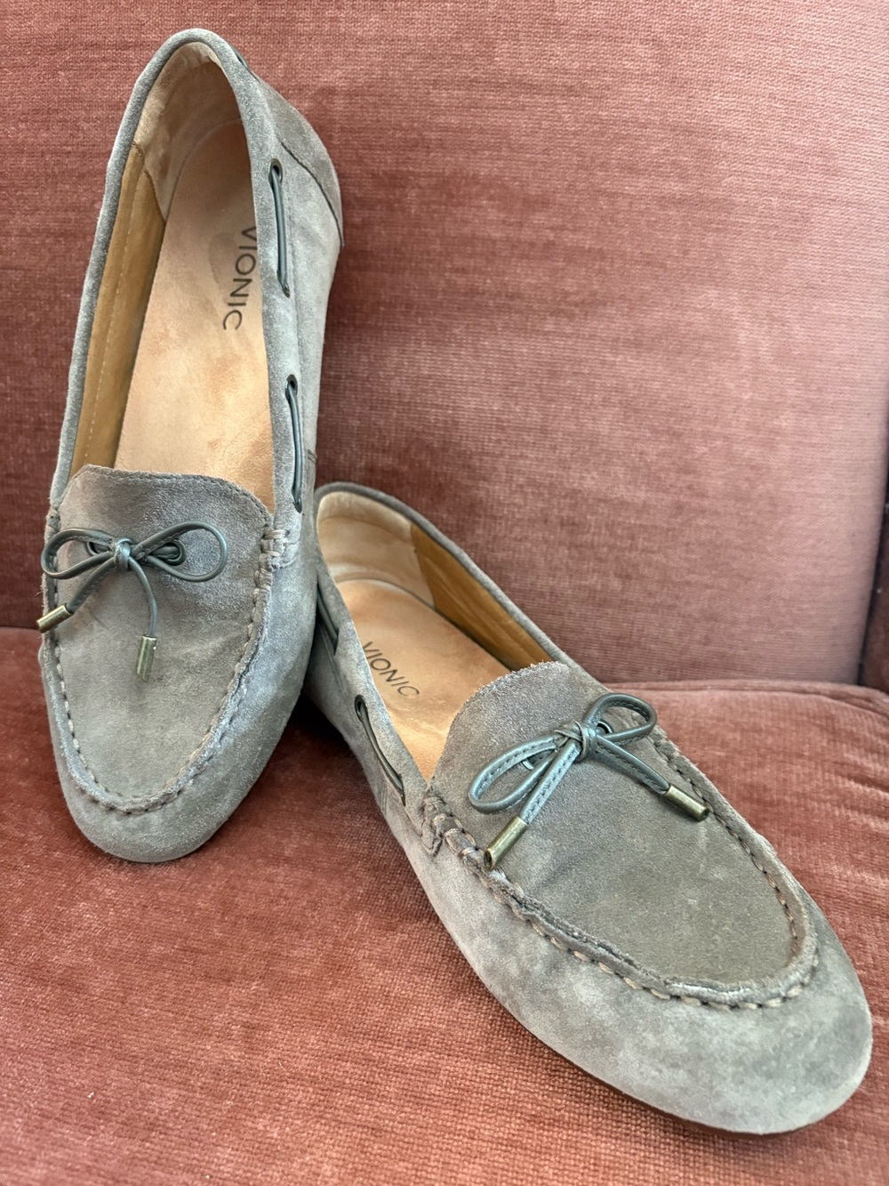 Vionic Women's Suede Loafers in Gray